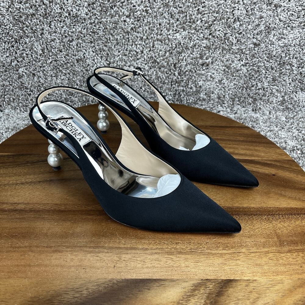 Badgley Mischka Women's Beatrix Pump Size 8.5 Black Heels Point Pearl Dress